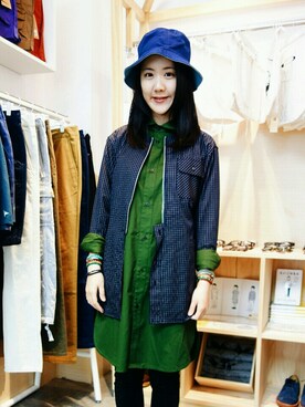 Enshi Chenさんのコーディネート