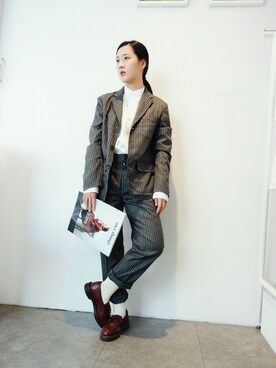 「アイテム（フォーマルスーツ/小物、シルバー系）」を使った、Enshi Chenさん（レディース・159cm）の秋コーディネート