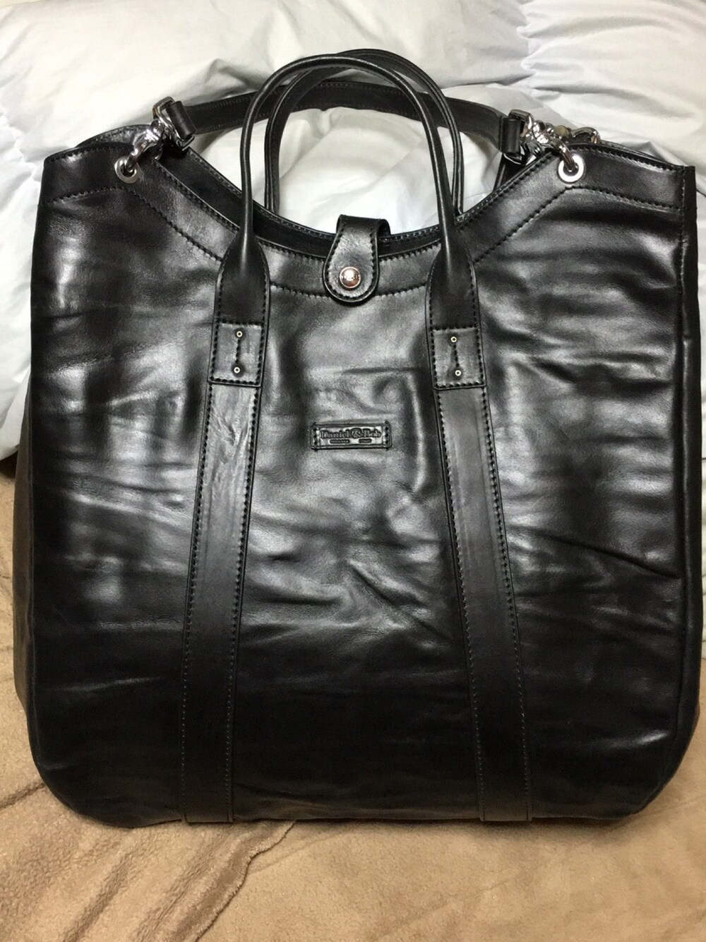 「Daniel & Bobのアイテム（トートバッグ、ブラック系）」を使った、Hide Sakuさん（メンズ・167cm）の秋コーディネートの1枚目の写真