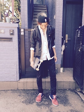 「LEON（レオン）のアイテム」を使った、黒崎澪音さん（メンズ・175cm）の春コーディネート