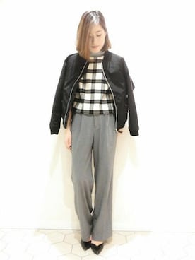 「アパートバイローリーズ」｜「アイテム（ブルゾン）」を使った、エミリさん（レディース・158cm）の秋コーディネート