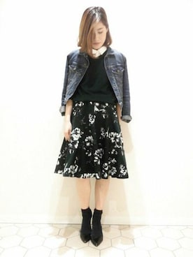「アパートバイローリーズ」｜「アイテム（ブルゾン）」を使った、エミリさん（レディース・158cm）の秋コーディネート