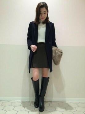 「アパートバイローリーズ」｜「アイテム（チェスターコート）」を使った、エミリさん（レディース・158cm）の冬コーディネート