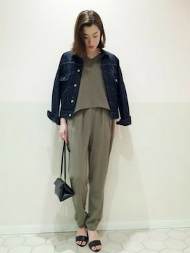 「アパートバイローリーズ」｜「アイテム（デニムジャケット）」を使った、エミリさん（レディース・158cm）の冬コーディネート