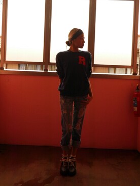 「ROSE BUD（ローズバッド）のS-LCTT-14104 C/N R/S P/O（スウェット、ブルー系）」を使った、西上まなみさん（レディース・168cm）の春コーディネート