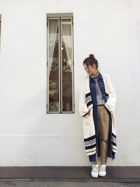 「アイテム（チノパンツ）」を使った、YUKO さん（レディース・156cm）の冬コーディネート