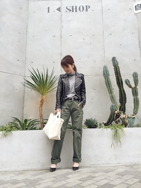 「TODAYFUL（トゥデイフル）のアイテム（ライダースジャケット）」を使った、YUKO さん（レディース・156cm）の冬コーディネート