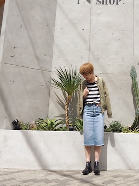 「アイテム（デニムスカート）」を使った、YUKO さん（レディース・156cm）の春コーディネート