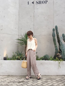 「アイテム（かごバッグ）」を使った、YUKO さん（レディース・156cm）の夏コーディネート