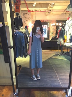 「ZARA（ザラ）のアイテム（ワンピース、ブルー系）」を使った、红洋冲さん（レディース）の夏コーディネート