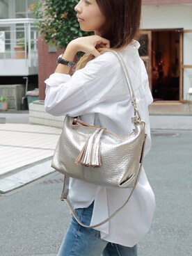 「アイテム（ショルダーバッグ）」を使った、UNBILLIONさん（レディース）の秋コーディネート