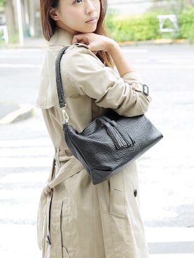 「アイテム（ショルダーバッグ）」を使った、UNBILLIONさん（レディース）の秋コーディネート