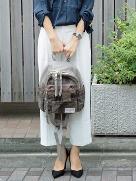 「アイテム（バックパック/リュック）」を使った、UNBILLIONさん（レディース）の秋コーディネート