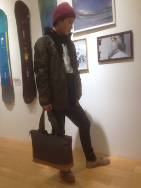 「カモ柄」｜「アイテム（ブルゾン）」を使った、BURTON Yosukeさん（メンズ・173cm）の秋コーディネート
