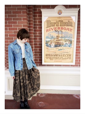 「タートル」｜「アイテム（デニムジャケット）」を使った、まつおあんなさん（レディース・166cm）の秋コーディネート