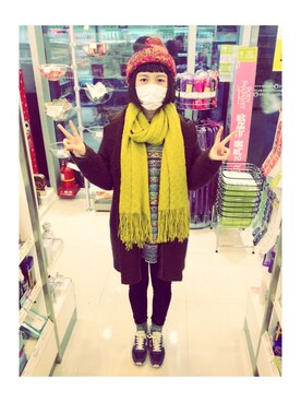 「earth music&ecology（アースミュージックアンドエコロジー）のアイテム（スニーカー、ブルー系）」を使った、pitzさん（レディース・158cm）の春コーディネート