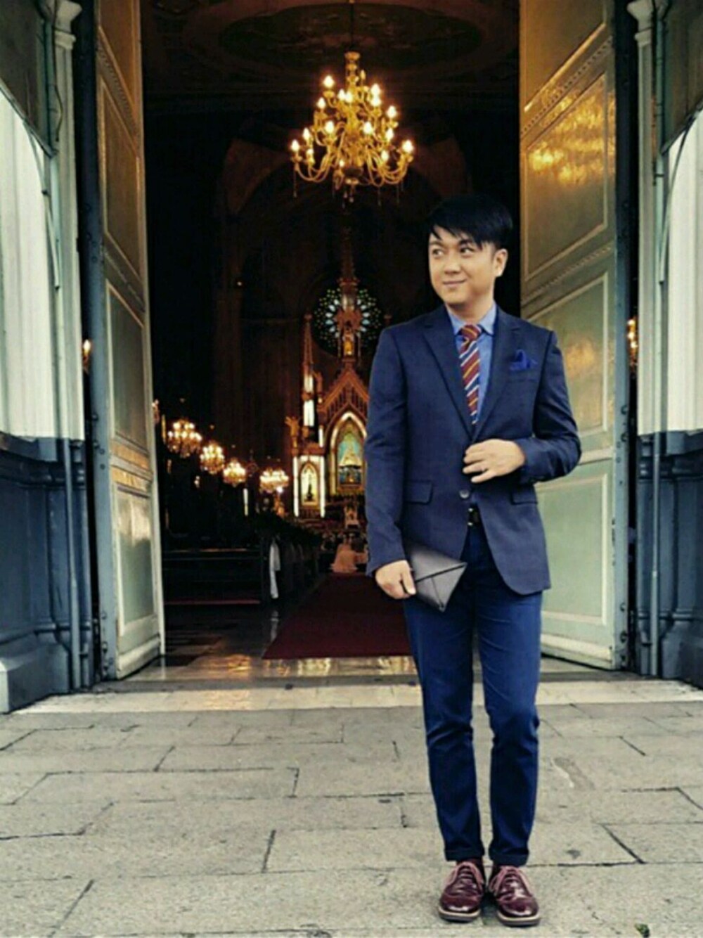 「Suit、ZaloraxWear、ZALORAxWEARstylesquad」｜「BENJAMIN BARKERのアイテム（スーツジャケット、ブルー系）」を使った、S H E R N A Nさん（メンズ・165cm）の春コーディネートの1枚目の写真