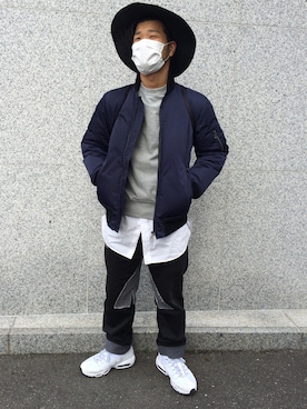 「TAKAHIROMIYASHITATheSoloIst.（タカヒロミヤシタザソロイスト）のアイテム（チノパンツ）」を使った、H.Satoさん（メンズ・167cm）の春コーディネート