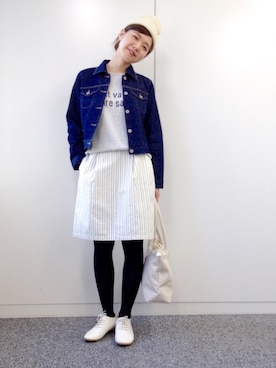 「LBC（エルビーシー）のアイテム（デニムジャケット）」を使った、おかださん（レディース・164cm）の冬コーディネート