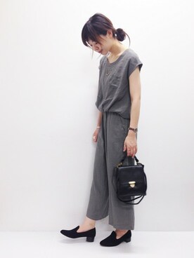 「LBC（エルビーシー）のアイテム（サロペット/オーバーオール）」を使った、おかださん（レディース・164cm）の秋コーディネート