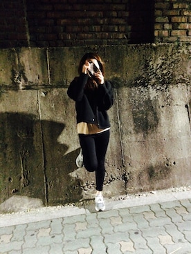 「LOVE」｜「アイテム（スタジャン）」を使った、Lindsay Kさん（レディース・163cm）の秋コーディネート