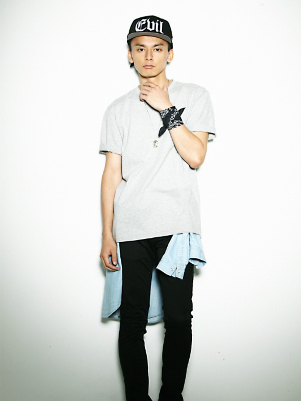 LEGENDA_TOKYO（VANQUISHマーケティング部）｜LEGENDAのTシャツ・カットソーを使ったコーディネート - WEAR