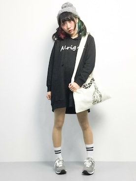 「Factor=（ファクターイコール）のアイテム（帽子）」を使った、椎名成美さん（レディース・160cm）の冬コーディネート