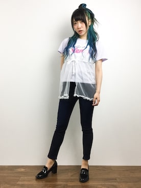 「dazzlin（ダズリン）のバックＷレースアップスキニーパンツ（デニムパンツ）」を使った、椎名成美さん（レディース・160cm）の春コーディネート