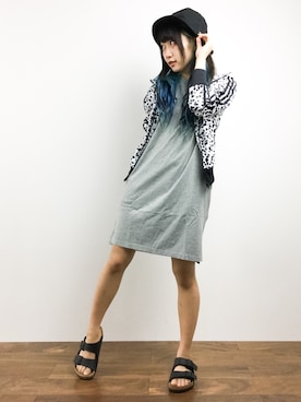 「アイテム（ジャージ）」を使った、椎名成美さん（レディース・160cm・10代）の春コーディネート