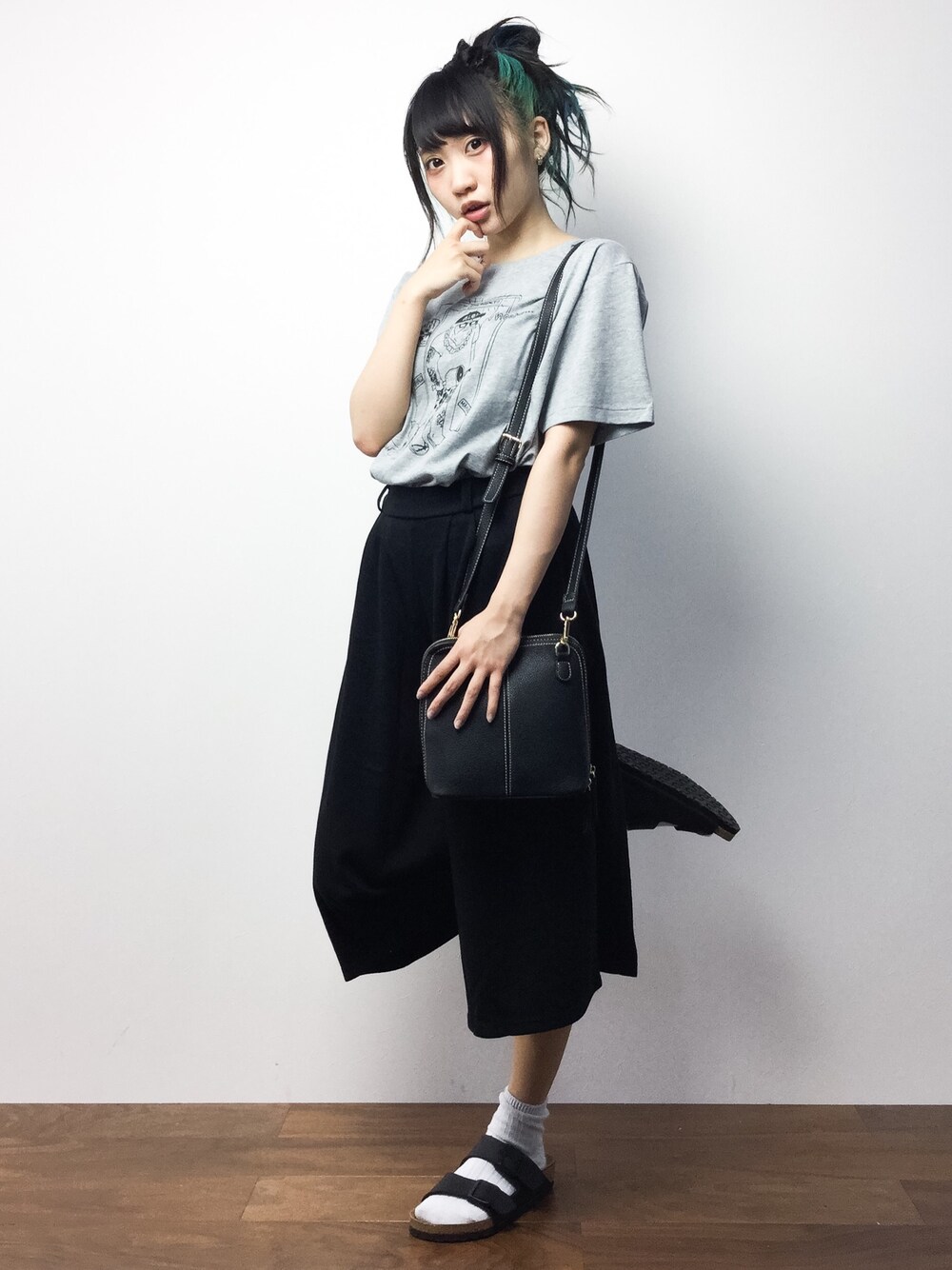 椎名成美さんの「T-BONETシャツC/ さくらプロジェクト【niko and...】（niko and...）」を使ったコーディネート
