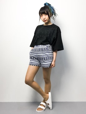 「knock through abstraction（ノックスルーアブストラクション）のアイテム」を使った、椎名成美さん（レディース・160cm）の春コーディネート