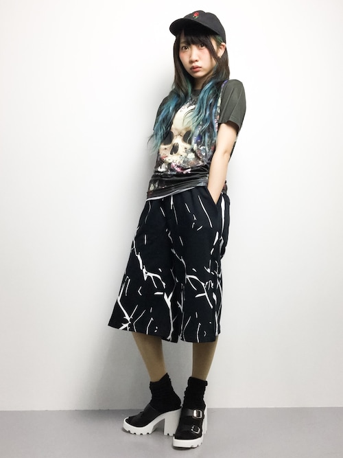 店員椎名成美 Public Eyes的t恤搭配 Wear