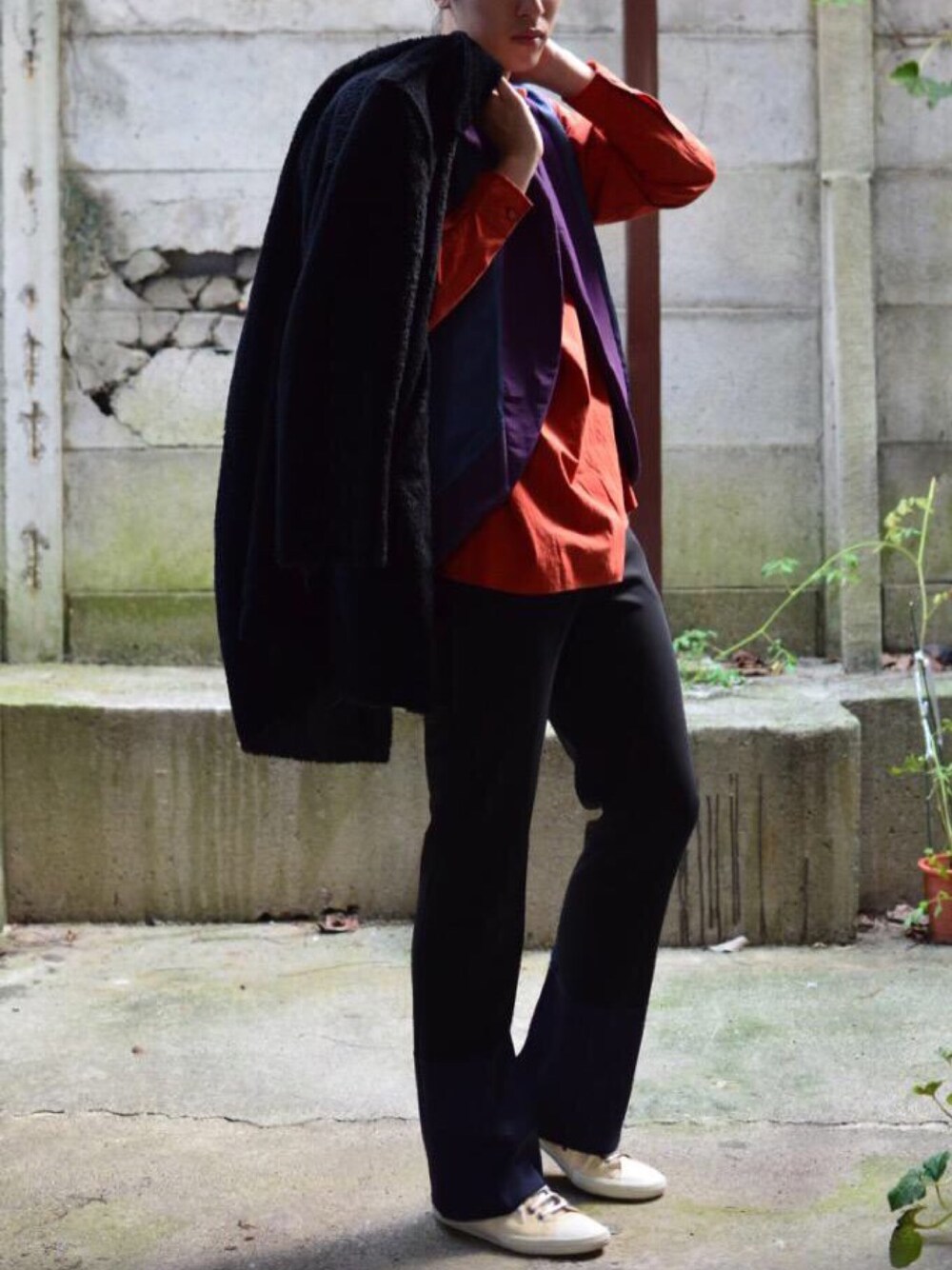 「TOKYO、NAKAI、fashion、コムデギャルソン、ジルサンダー」｜「PHINGERINのアイテム（シャツ/ブラウス、オレンジ系）」を使った、SAIさん（メンズ・179cm）の秋コーディネートの1枚目の写真