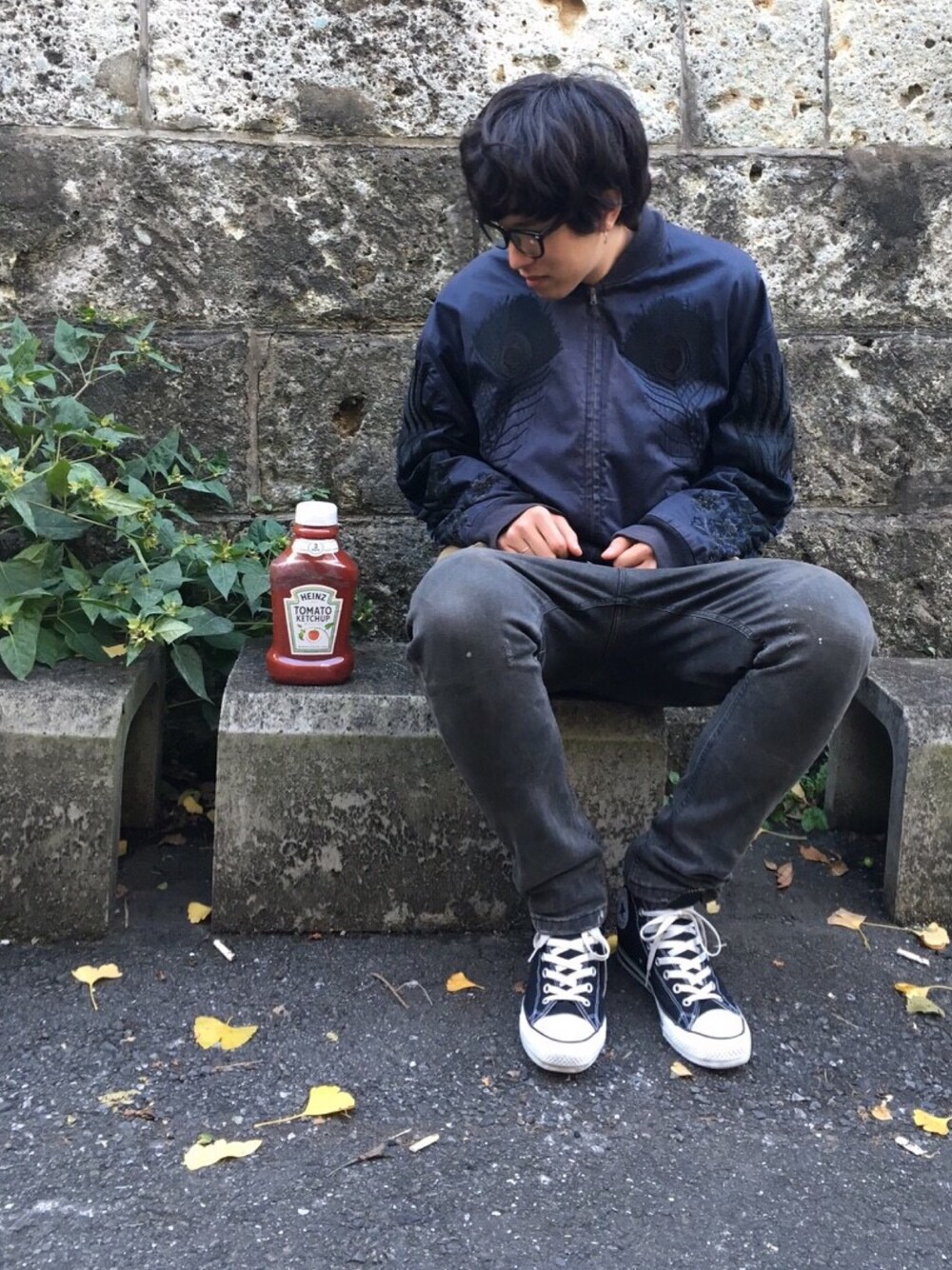 「ケチャップ、キャットストリート、東京、原宿、表参道、fashion、MIHARAYASUHIRO、コンバース」｜「HEINZのアイテム（その他、レッド系）」を使った、SAIさん（メンズ・179cm）の冬コーディネートの1枚目の写真