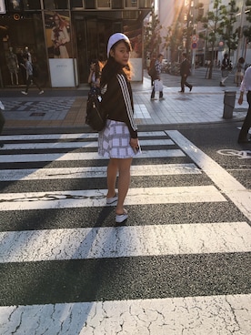「ピクサー展」｜ひかるさん（レディース・163cm）の春コーディネート
