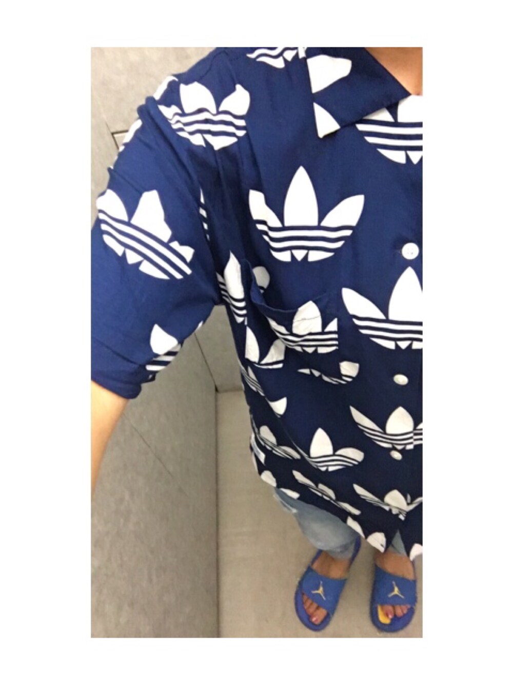 アディダス NIGO アロハシャツ XO トレフォイル 総柄 ネイビー 25周年 adidas（アディダス）の「Adidas Originals X Nigo 25 Aloha