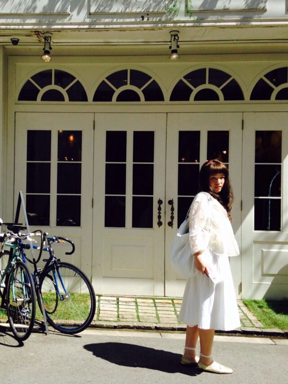 「白、chanel」｜「古着のレース ジャケット
（その他アウター、ホワイト系）」を使った、まるるさん（レディース・158cm）の秋コーディネートの1枚目の写真