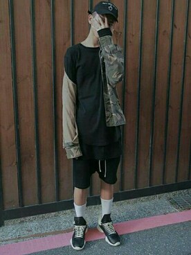 「RickOwens×adidas」｜「アイテム（帽子）」を使った、王品棋さん（メンズ・182cm）の秋コーディネート