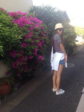 「ROXY（ロキシー）のアイテム（チュニック）」を使った、EMIRIさん（レディース・165cm）の春コーディネート
