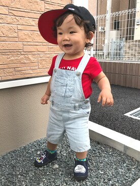 「abcd（ナシ）のアイテム（キャップ）」を使った、Mikaさん（キッズ・90cm）の秋コーディネート