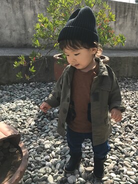「petit main」｜「アイテム（ミリタリージャケット）」を使った、Mikaさん（キッズ・90cm）の秋コーディネート