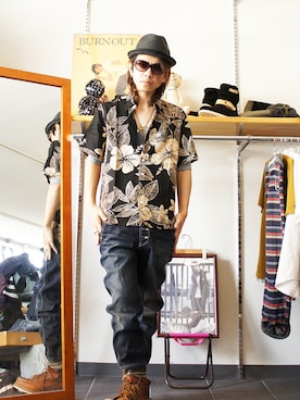 「PROJECT SR'ES（プロジェクトエスアールエス）のアイテム」を使った、MOREGAUCHE2KAZUYAさん（メンズ・169cm）の春コーディネート