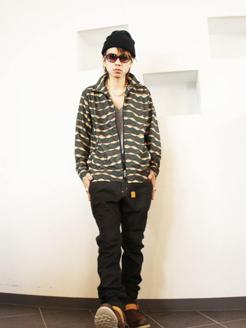 「ルード、カジュアルコーデ、モテ服、crimie 、アメカジ系」｜「CRIMIE(クライミー) OD LEO JACKET（ブルゾン、グリーン系）」を使った、MOREGAUCHE2KAZUYAさん（メンズ・169cm）の春コーディネートの1枚目の写真