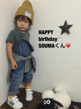 「アイテム（ラッピングキット、レッド系）」を使った、JINさん（キッズ・90cm）の秋コーディネート