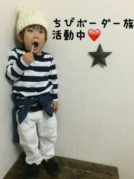 「アイテム（ラッピングキット、レッド系）」を使った、JINさん（キッズ・80cm）の秋コーディネート