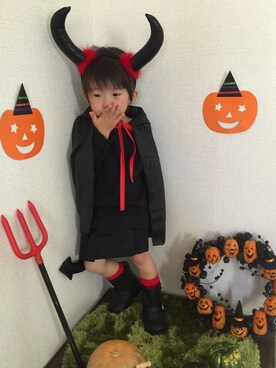 「アイテム（ラッピングキット、ブラック系）」を使った、JINさん（キッズ・80cm）の秋コーディネート