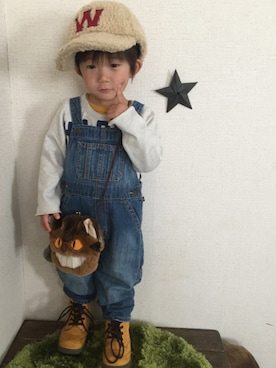 「アイテム（ラッピングキット、レッド系）」を使った、JINさん（キッズ・80cm）の秋コーディネート