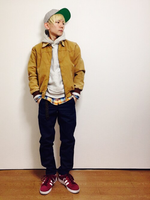 shogo使用(carhartt)的時尚穿搭