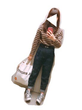 「GU（ジーユー）のアイテム（デニムパンツ、ブルー系）」を使った、りっぴさん（レディース・155cm）の秋コーディネート