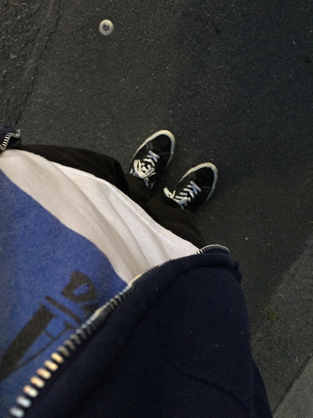 「NIRVANA、nevermind、vintage、onestar、70s、converse」｜「CONVERSEのアイテム（スニーカー、ブラック系）」を使った、ポテトサラダさん（メンズ・174cm）の秋コーディネートの1枚目の写真